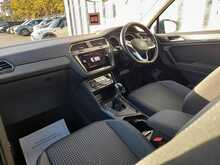 Volkswagen Tiguan TSI Active - U150346