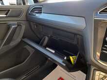 Volkswagen Tiguan TSI Active - U150346