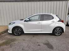 Toyota Yaris VVT-h Design - U150413
