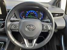 Toyota Corolla VVT-h Icon Tech - U150473