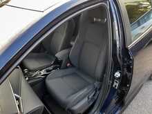 Toyota Corolla VVT-h Icon Tech - U150473