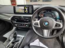 BMW 5 Series 520d MHT M Sport - U150496