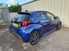 Toyota Yaris VVT-h Design - U150503