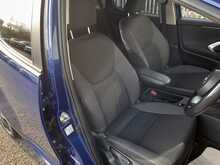 Toyota Yaris VVT-h Design - U150503