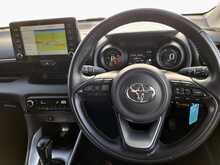 Toyota Yaris VVT-h Design - U150503