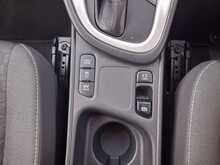 Toyota Yaris VVT-h Design - U150503