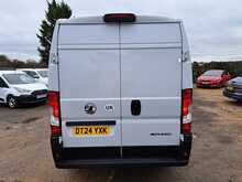 Vauxhall Movano CDTi 3500 BiTurbo Prime - U150519