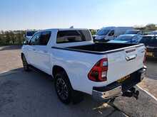 Toyota Hilux D-4D Invincible - U150521