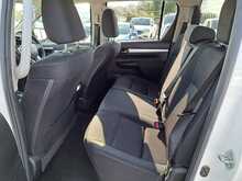 Toyota Hilux D-4D Invincible - U150521