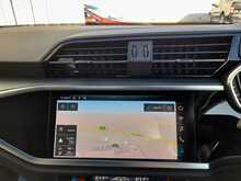 Audi Q3 TFSI S line - U150536