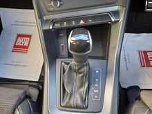Audi Q3 TFSI S line - U150536