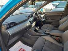 Audi Q3 TFSI S line - U150536