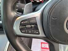 BMW 3 Series 330e M Sport - U150543