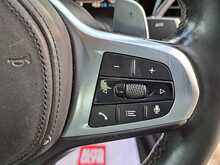 BMW 3 Series 330e M Sport - U150543