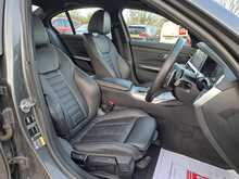 BMW 3 Series 330e M Sport - U150543