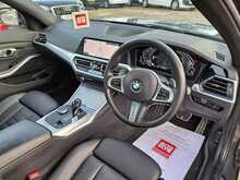 BMW 3 Series 330e M Sport - U150543