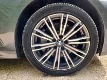 BMW 3 Series 330e M Sport - U150543