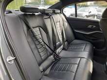 BMW 3 Series 330e M Sport - U150543