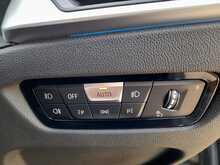 BMW 3 Series 330e M Sport - U150543