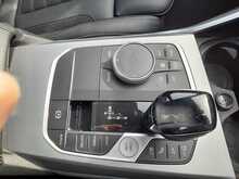 BMW 3 Series 330e M Sport - U150543