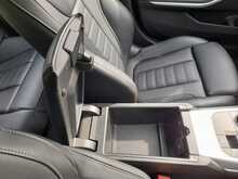 BMW 3 Series 330e M Sport - U150543