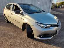 Toyota Auris VVT-h GB25 - U150548