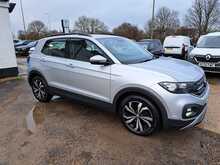 Volkswagen T-Cross TSI SE - U150549