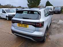 Volkswagen T-Cross TSI SE - U150549