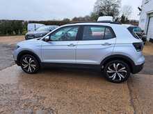 Volkswagen T-Cross TSI SE - U150549