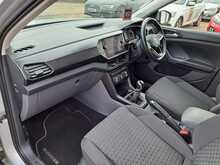 Volkswagen T-Cross TSI SE - U150549