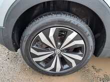 Volkswagen T-Cross TSI SE - U150549