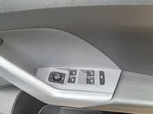 Volkswagen T-Cross TSI SE - U150549