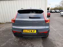 Volvo XC40 B3 MHEV Plus - U150555