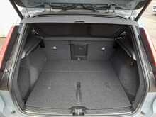 Volvo XC40 B3 MHEV Plus - U150555