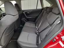 Toyota RAV4 VVT-h Design - U150556