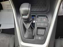 Toyota RAV4 VVT-h Design - U150556