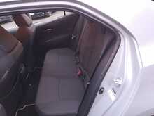 Toyota Corolla VVT-h Icon Tech - U150566