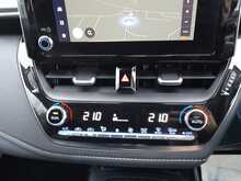 Toyota Corolla VVT-h Icon Tech - U150566