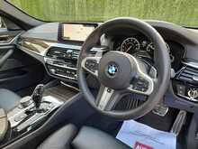 BMW 5 Series 530i M Sport - U150573
