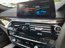 BMW 5 Series 530i M Sport - U150573