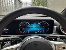 Mercedes-Benz A Class A250e AMG Line - U150589