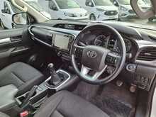 Toyota Hilux D-4D Invincible - U150606
