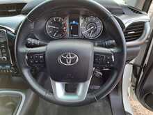 Toyota Hilux D-4D Invincible - U150606