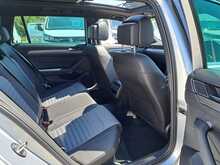 Volkswagen Passat TDI R-Line - U150645