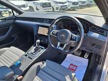 Volkswagen Passat TDI R-Line - U150645