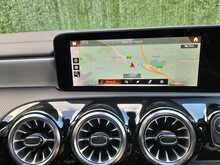 Mercedes-Benz CLA CLA250e AMG Line - U150665