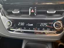 Toyota Corolla VVT-h Icon Tech - U150669