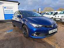Toyota Auris VVT-h Design - U150671