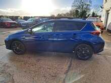 Toyota Auris VVT-h Design - U150671