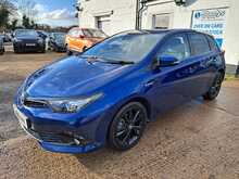 Toyota Auris VVT-h Design - U150671